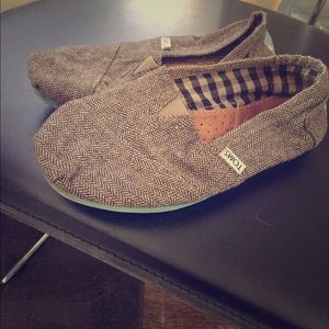 TOMS Winter Flats